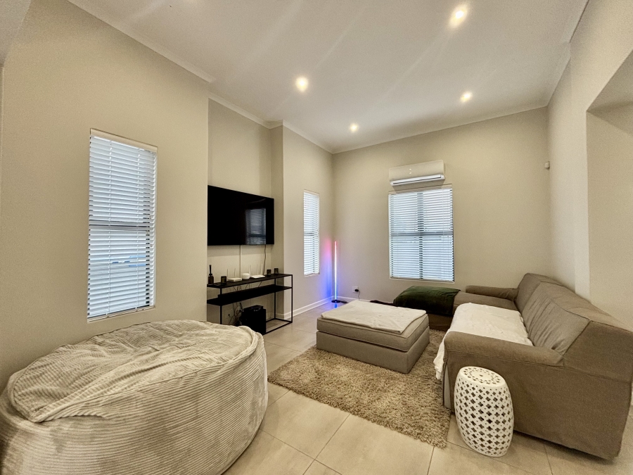 3 Bedroom Property for Sale in Sandown Western Cape